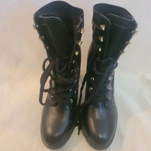 GUESS Women’s GROWS-R Logo Ankle Boots in Black/Brown Sz 8